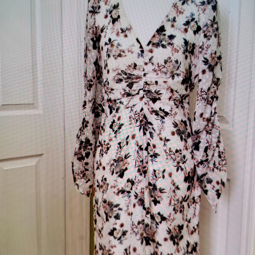 Talulah Reminisce Dress! NWT - Picture 2 of 8